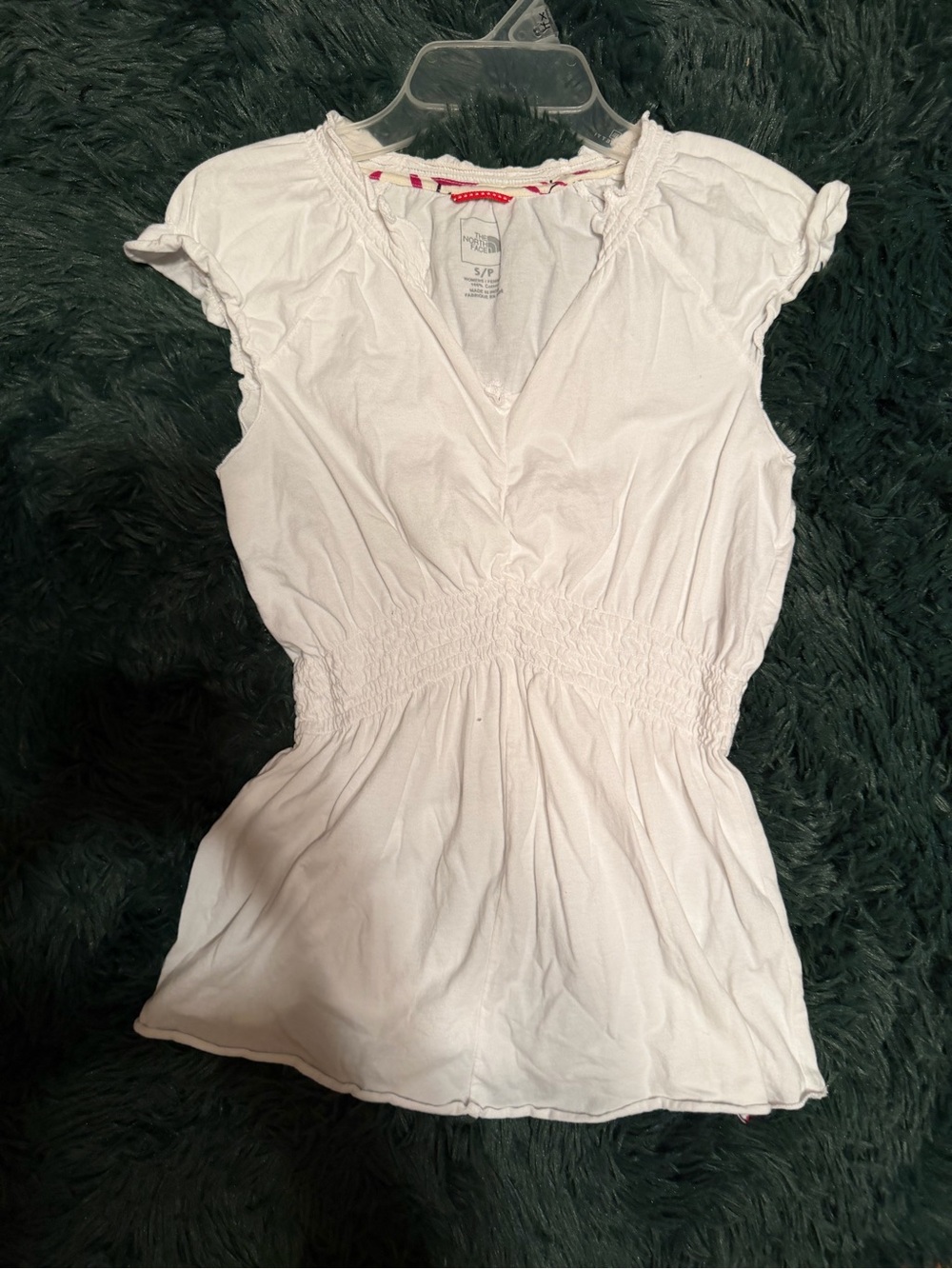 3/$25 ✨ The North Face White Smocked Empire Waist Short Sleeve Top Small